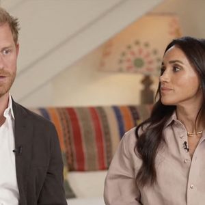 Le prince Harry, duc de Sussex et Meghan Markle, duchesse de Sussex, lors d'une interview pour l'émission CBS News Sunday Morning, diffusée le 4 août 2024. (JLPPA / Bestimage).
