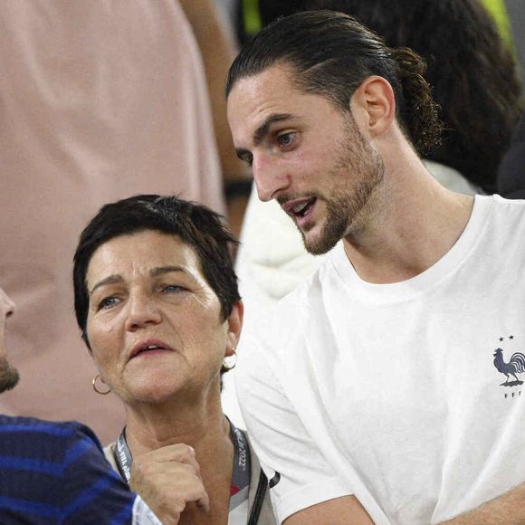 Véronique et Adrien Rabiot en tribunes lors du match du groupe D opposant la France au Danemark lors de la coupe du Monde au stade 974 à Doha au Qatar, le 26 novembre 2022.

© Jean-Baptiste Autissier/Panoramic/Bestimage