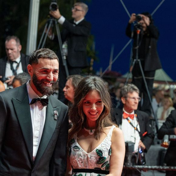 Karim Benzema et sa compagne Lyna Khoudri lors de la montée des marches du film « 13 jours 13 nuits » lors du 78ème Festival International du Film de Cannes. Le 23 mai 2025
© Jacovides-Moreau / Bestimage
