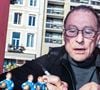 Après le diagnostic des médecins, les parents ont entendu parlé d'une méthode aux résultats scientifiques non prouvés mais qui a porté ses fruits : la stimulation multisensorielle

13/12/2025 - Foire aux santons de Marseille - Santons à l'effigie de Jean-Pierre Papin - Jean-Pierre Papin dédicace les santons © Adrien Pittore / PsnewZ / Bestimage Jean-Pierre Papin dédicace les figurines à son effigie à la Foire aux santons de Marseille