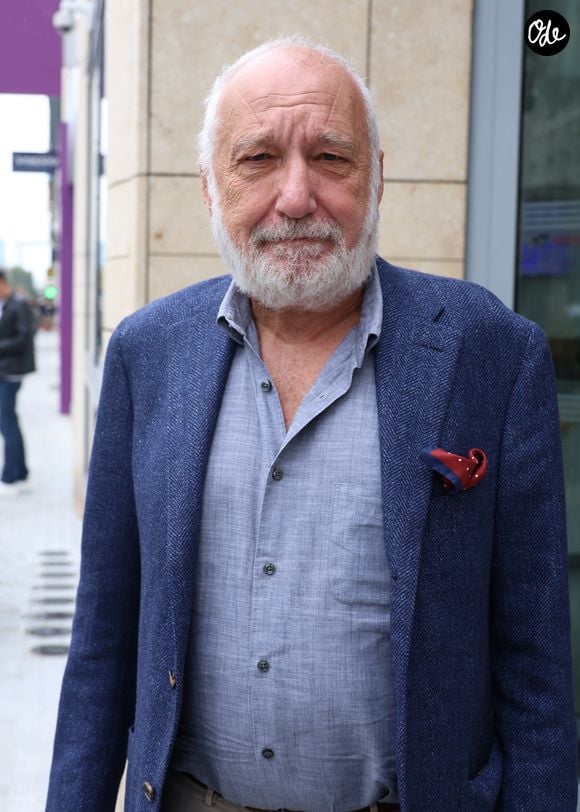 François Berléand - Les célébrités aperçues à proximité des studios de RTL à Neuilly-sur-Seine, le 15 octobre 2025; Agence / Bestimage