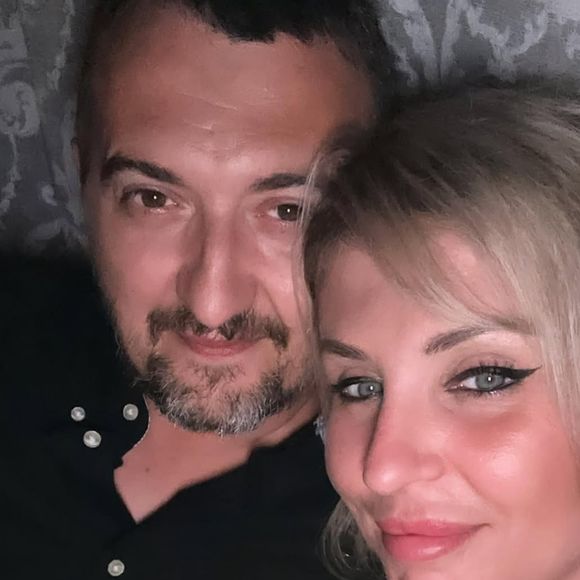 Face à l'avalanche d'interrogations de leurs abonnés, Amandine et Alexandre Pellissard ont pris soin de publier également un message écrit sur leur compte Instagram.


Amandine et Alexandre Pellissard sur Instagram @amandine.pellissard.off.