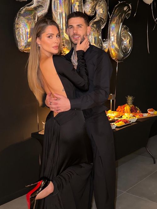 Mariage de Lucas Hernandez et Victoria Triay : Kylian Mbappé très proche d'Ester Expósito, Achraf Hakimi et Ousmane Dembélé déchaînés... de nouvelles images partagées