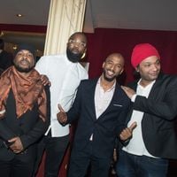 Cette star de la chanson des années 90 fait son grand retour sur scène, il sera bientôt en concert à Paris pour célébrer les 30 ans de son premier album