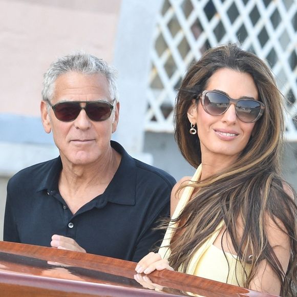 George Clooney et sa femme Amal Clooney arrivent à Venise avant le 82e Festival international du film de Venise - Italie, mardi 26 août 2025.
Backgrid UK/ Bestimage