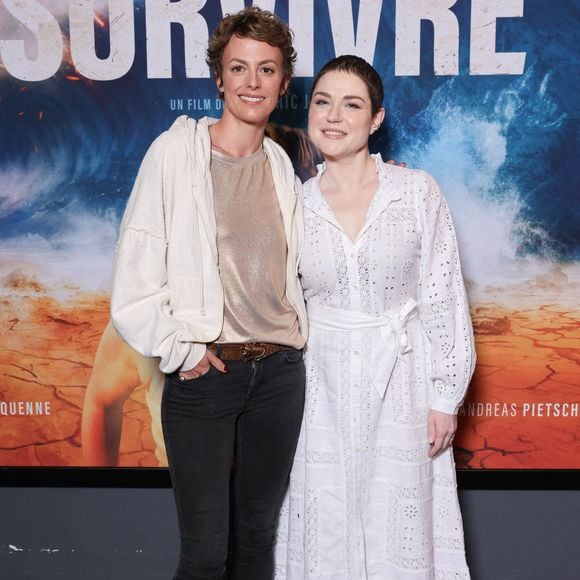 Sarah Mortensen et Emilie Dequenne assistent au photocall de l'avant-première du film Survivre qui se tient au cinéma UGC Bercy à Paris, France, le 18 juin 2024. Photo by David Boyer/ABACAPRESS.COM