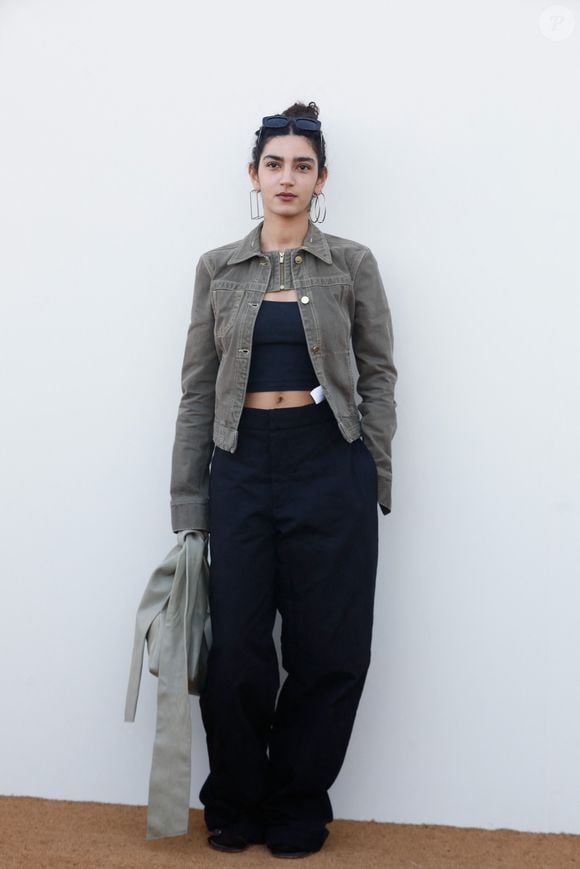 Nina Zem - Les célébrités au photocall du défilé Jacquemus pour la présentation de la toute dernière collection "Le Raphia" au Bourget, Seine-Saint-Denis (93), France, le 12 décembre 2022. Habitué à ne pas suivre le calendrier de la Fashion Week de Paris, le designer a présenté sa toute dernière collection "Le Raphia" avec l'une de ses couleurs favorites : le beige. © Veeren-Clovis/Bestimage