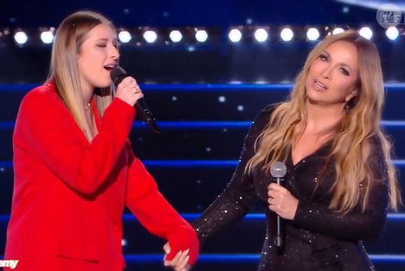Helene Ségara sur le plateau de la Star Academy, 23 décembre 2023.