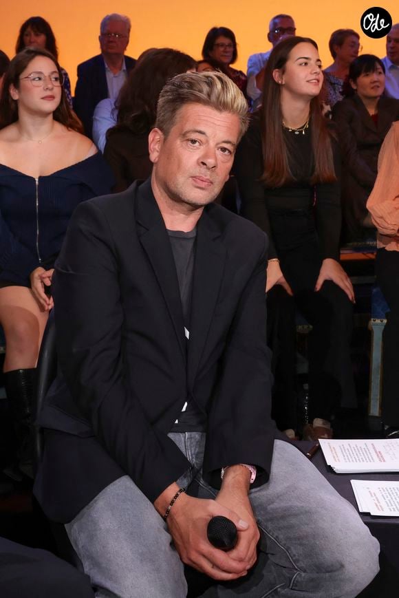 "Je ne viens pas de passer les onze mois les plus faciles de ma vie", a-t-il écrit.

Exclusif - Benjamin Biolay lors de l’enregistrement de l’émission "Le Grand Echiquier - Spéciale Serge Gainsbourg" présentée par C.Chazal et A.Manoukian et diffusée le 7 avril 2026 sur France 2, à Paris, France, le 17 septembre 2025. © Jack Tribeca/Bestimage