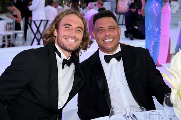 Stefanos Tsitsipas et Ronaldo Luis Nazario de Lima - 11ème édition du Gala de charité de Patrick Mouratoglou à la Mouratoglou Academy & Resort à Biot le 21 juin 2025. Ce gala de prestige réunit chaque année les grandes figures du sport, du divertissement et de nombreux donateurs, mobilisés pour soutenir les jeunes talents du tennis mondial. © Bruno Bebert/Bestimage