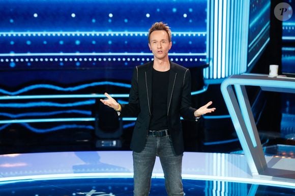 Exclusif  - Cyril Féraud - Enregistrement de l'émission "100% logique" présentée par C. Feraud et qui sera diffusée le 5 avril 2024 au Studio du Lendit à Saint-Denis, France, le 20 décembre 2024. © Christophe Clovis / Bestimage