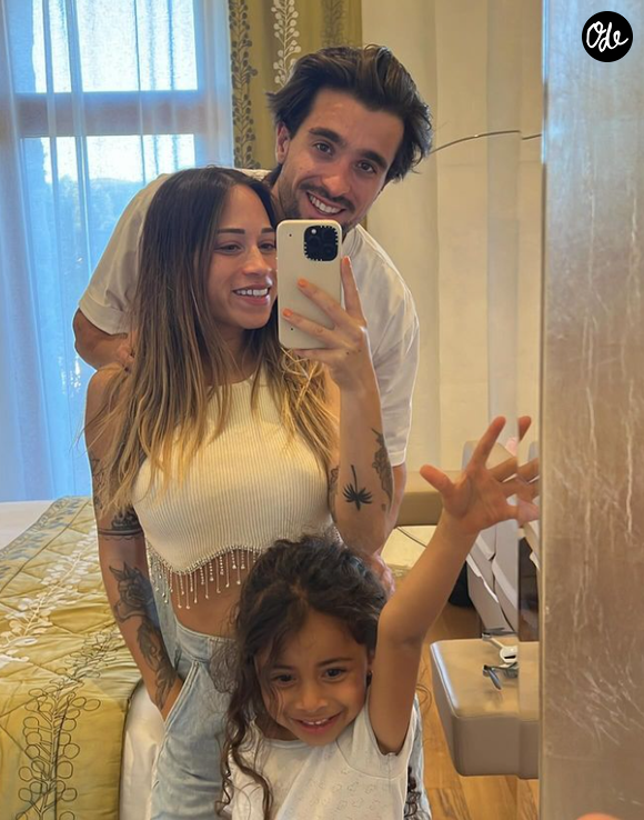 Cécilia, ancienne candidate de "Koh-Lanta", en couple et maman d'une petite fille prénommée Sway.