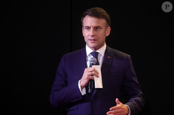 Le président Emmanuel Macron lors de la présentation du pavillon français de l'exposition universelle Osaka 2025 à la Cité de l'architecture et du patrimoine à Paris le 4 février 2025

© Teresa Suarez / Pool / Bestimage