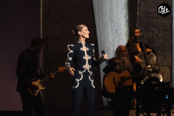 Exclusif - La chanteuse québécoise Céline Dion fait un retour triomphal sur scène à la Plénitude Arena pour le lancement de sa résidence à Paris, une série de seize concerts programmés jusqu'au 17 octobre 2026. © Agence / Bestimage