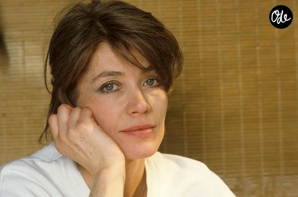 Archives - En France, à Paris, portrait de Françoise Hardy à son domicile.

© Bestimage