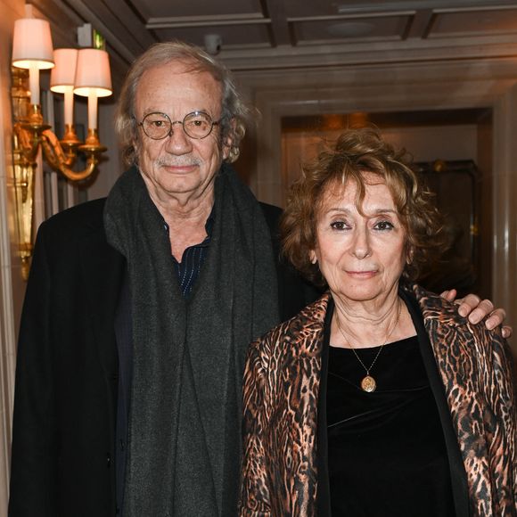 Patrick Chesnais et sa femme Josiane Stoléru - Gala caritatif des "Stéthos d'Or" qui récompensent les artistes qui contribuent au bien-être de tous, organisé par la Fondation pour la Recherche en Physiologie au George V à Paris, le 27 mars 2023. © Coadic Guirec-Rachid Bellak/Bestimage
