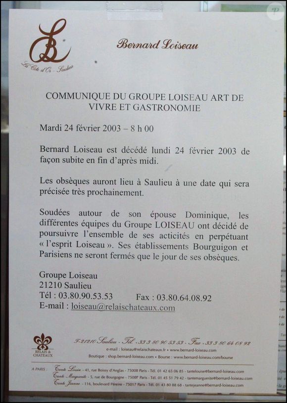 Annonce devant le restaurant de Bernard Loiseau à Saulieu. 
DANIEL GIRY / BESTIMAGE