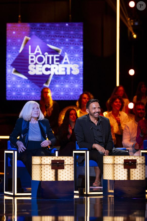 Exclusif - Kamel Ouali et Michèle Torr lors de l'enregistrement de l'émission "La Boîte à secrets", présentée par F.Bollaert et diffusée le 3 octobre 2025 sur France 3, dans les studios du Lendit à Saint-Denis, Seine Saint-Denis, France, le 9 septembre 2025. © Pierre Perusseau/Bestimage