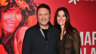 Arthur et Mareva Galanter loin de la France pour célébrer les 47 ans de la belle Miss France