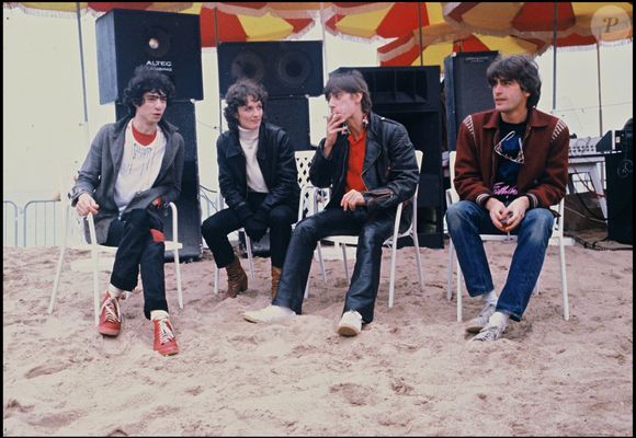 Le groupe Téléphone, composé de Jean-Louis Aubert, Louis Bertignac, Richard Kolinka et Corine Marienneau, au Festival de Cannes en mai 1980. © Bestimage