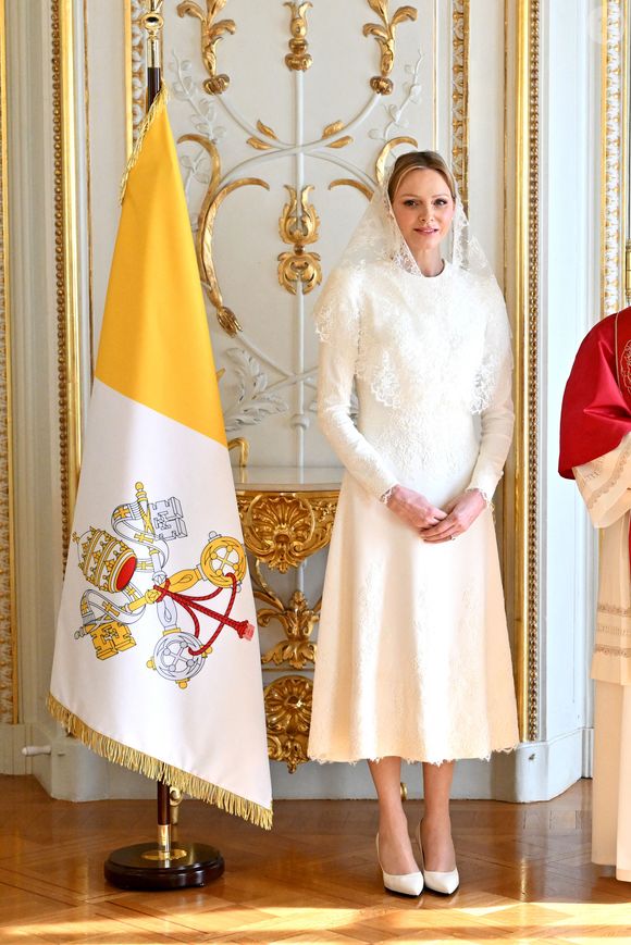 La princesse Charlène de Monaco - Entretien au palais pricnier et photo officielle - Visite historique du pape Léon XIV à Monaco le 28 mars 2026.
© Bruno Bebert - Dominique Jacovides / Bestimage