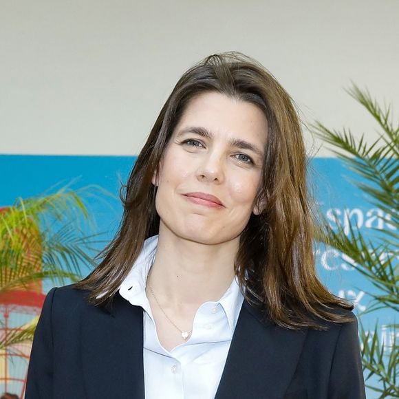 Charlotte Casiraghi mise sur la simplicité pour un rendez-vous incontournable, un homme très important pour elle mis à l'honneur