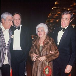 Archives - Jean-Paul Belmondo et sa mère Madeleine.