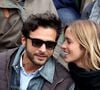 Son chéri Maxim Nucci (ndlr : il est le papa de sa fille Mia), a par exemple été très heureux pour elle, tout comme son papa.
Maxim Nucci (Yodelice) et sa compagne Isabelle Ithurburu dans les tribunes des Internationaux de France de tennis de Roland Garros à Paris. Le 24 mai 2016
© Dominique Jacovides / Bestimage