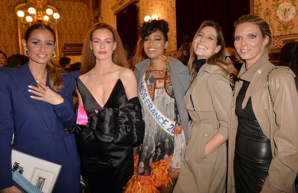 Malika Ménard (Miss France 2010), Maëva Coucke (Miss France 2018),  Clémence Botino (Miss France 2020),  Laury Thilleman (Miss France 2011) et Sylvie Tellier (Miss France 2002 et présidente du comité Miss France) - After Show du défilé de mode Haute-Couture printemps-été 2020 "Jean-Paul Gaultier" au théâtre du Châtelet à Paris le 22 janvier 2020. © Christophe Clovis-Veeren Ramsamy / Bestimage