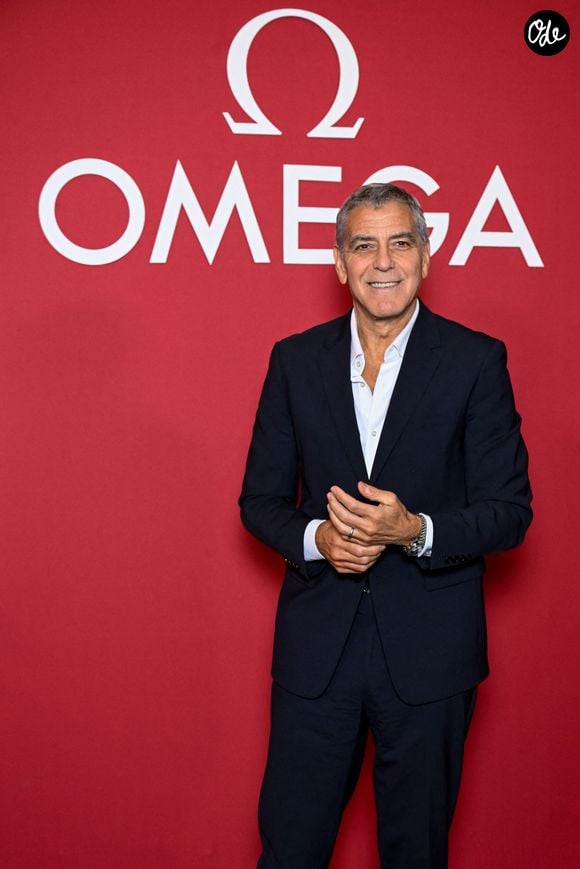 L'acteur vient de lancer une marque de bière sans alcool baptisée Crazy Mountain.

George Clooney au photocall de la soirée d'ouverture de l'Omega House à Milan, pendant les Jeux olympiques d'hiver de Milan-Cortina 2026, à Milan, Italie, le 8 février 2026. © Max Montingelli/SGP/Bestimage