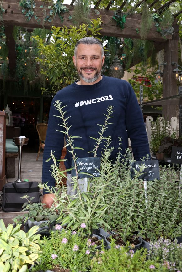 Le Chef Glenn Viel Restaurant l'Oustau de Baumanière, aux Baux-de-Provence - 4ème édition "Les Chefs à Saint-Tropez fêtent les Producteurs" sur la place des Lices à Saint-Tropez le 5 mai 2024. © Jean-Marc Lhomer/Bestimage