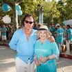 Nicoletta avec son mari producteur, de 16 ans son cadet : le couple entouré d'autres stars pour un événement à Saint-Tropez