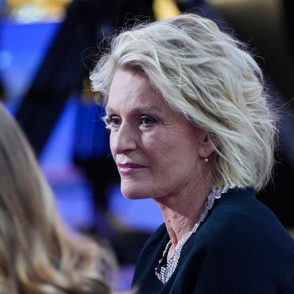Sophie Davant lors de la deuxième soirée de la 39ème édition du Téléthon sur France 2 aux Studios du Lendit à Saint-Denis, France, le 6 décembre 2025. Les trente heures du Téléthon 2025 s'achèvent sur un compteur de 83,5 millions d'euros. © Anne-Sophie Guebey/Bestimage