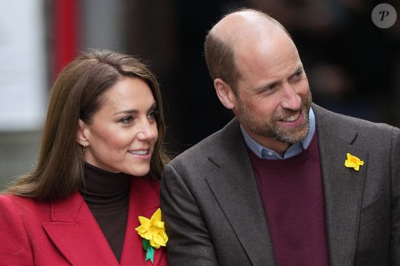 Le prince William, prince de Galles, et Catherine (Kate) Middleton, princesse de Galles, visitent le marché de Pontypridd le 26 février 2025 (Julien Burton / Bestimage).