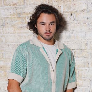 "Je ne comprends pas..."

Exclusif - Anthony Colette en prise de vue studio en marge du tournage du clip "Je garde le sourire !" de l'association Laurette Fugain dans les Studios de l'Usine à Paris, France. © Christophe Clovis/Bestimage