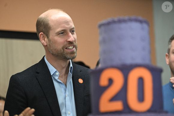 Très investi, le prince William transmet aujourd’hui ces valeurs environnementales à ses trois enfants.

Le prince William, prince de Galles, célèbre le 20ème anniversaire de l'association Centrepoint, dans ses nouveaux locaux à Londres, le 9 décembre 2025. Photo par PA Photo/ Bestimage