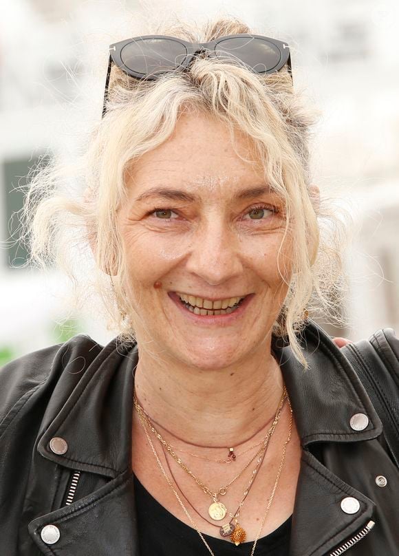 Corinne Masiero - Photocall lors du Festival de la Fiction de La Rochelle. Le 18 septembre 2021. © Christophe Aubert via Bestimage