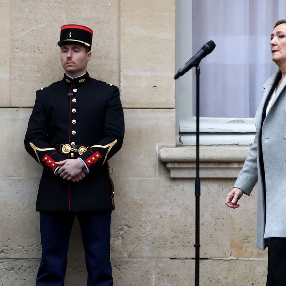 Le premier ministre reçoit Marine Le Pen, présidente du groupe Rassemblement National à l'Assemblée nationale et Jordan Bardella, président du Rassemblement National, à Matignon, à Paris, le 16 décembre 2024. © Stéphane Lemouton / Bestimage
