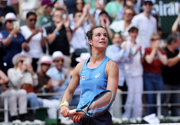 La française Loïs Boisson bat l'américaine Pegula (3-6, 6-4, 6-4), au 4ème tour des internationaux de France de Tennis de Roland Garros 2025 (Jour 9), à Paris, France, le 2 juin 2025. © Jacovides-Moreau/Bestimage