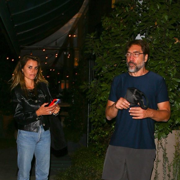 Beverly Hills, CA - EXCLUSIF - L'actrice espagnole Penelope Cruz et Javier Bardem ont été aperçus quittant le restaurant Madeo à Beverly Hills après un dîner délicieux et romantique. (Backgrid USA / Bestimage). 2025