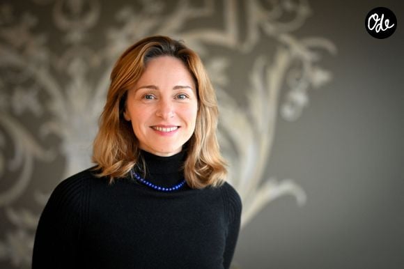 L'actrice s'est remémorée avec une vive émotion la sérénité bouleversante de son ami au moment de s'en aller.

Delphine Depardieu, la marraine du Festival - Conférence de presse de présentation de la 4e édition des Théâtrales d'Eze à l'hôtel de la Chévre d'Or à Eze Village le 4 mai 2026. 

© Bruno Bebert / Bestimage