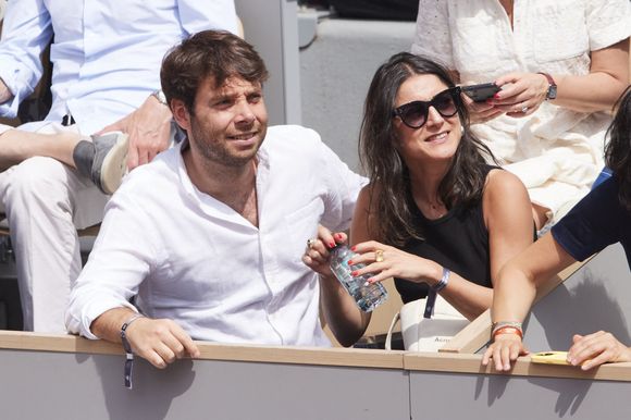 Agathe Lambret et Benjamin Duhamel - Célébrités dans les tribunes de la finale Dames des Internationaux de Tennis de Roland Garros à Paris le 8 juin 2024. 

© Jacovides-Moreau/Bestimage