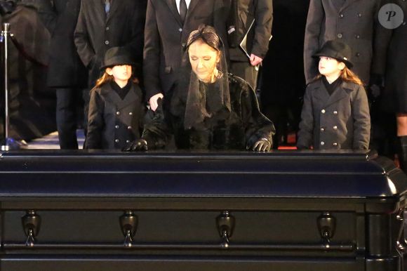 Atmosphère lors des funérailles de l'agent d'artistes canadien René Angelil, le mari de la chanteuse Céline Dion, qui ont eu lieu à la basilique Notre-Dame (où le couple s'est marié en 1994), à Montréal, au Canada, le 22 janvier 2016. Photo by Robin Psaila-Papixs Press/ABACAPRESS.COM