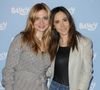 Exclusif - Carole et Fabienne Carat - Première du spectacle "Bluey" aux Folies Bergère à Paris le 21 décembre 2024.
Samedi 21 décembre, Paris – Ce samedi 21 décembre à Paris, des célébrités et leurs familles se sont réunies aux Folies Bergère pour la première de Bluey, le spectacle - une adaptation théâtrale de la série télévisée pour enfants Bluey, récompensée par un BAFTA et un Emmy®, produite par Ludo Studio. L'événement suit de près l'annonce de la sortie mondiale du tout premier long métrage d'animation Bluey par The Walt Disney Company et BBC Studios en 2027.


Bluey, le spectacle est à l'affiche des Folies Bergère à Paris jusqu'au 5 janvier 2025. L'année prochaine, la tournée retourne en Australie et arrive en Nouvelle-Zélande pour la première fois. 

Bluey, le spectacle est une adaptation théâtrale de la série télévisée pour enfants Bluey, récompensée par un Emmy®, qui est diffusée en France sur Disney+, Disney Junior, France 5, France 4 et OKOO, la plateforme pour enfants de France Télévisions.

Bluey, le spectacle présente une toute nouvelle histoire écrite par le créateur de Bluey, Joe Brumm, et une nouvelle musique du compositeur de Bluey, Joff Bush. On y retrouve également les voix des personnages de la version doublée en français de la série télévisée animée, ainsi que des marionnettes plus grandes que nature et des décors brillamment créés, le tout pour donner vie à Bluey comme vous ne l'avez jamais vu auparavant.

Bluey, le spectacle est produit par Andrew Kay en association avec la Windmill Theatre Company pour BBC Studios. La mise en scène est assurée par la directrice artistique du Windmill Theatre, Rosemary Myers (Girl Asleep, Le Magicien d'Oz, Pinocchio), maintes fois récompensée, et la scénographie par Jonathon Oxlade, concepteur australien de films et de pièces de théâtre, maintes fois primé.

La popularité du phénomène mondial continue de croître puisque, selon Circana, Bluey est la 3e licence la plus vendue dans la catégorie des figurines et jeux préscolaires YTD octobre 2024  en France et Hachette Livre a vendu plus de 258 000 livres Bluey depuis son lancement en avril 2023, soutenu par 30 livres Bluey sur le marché en 2024. En début d'année, Camille Cottin a été la voix derrière le tout premier Bluey Lecture de livres à être narré en français, «La Plage». La vidéo a recueilli plus de 575 000 vues sur la chaîne YouTube officielle française de Bluey.

Les billets pour Bluey, le spectacle sont en vente dès maintenant. Pour plus d'informations, visitez bluey.tv.
 © Coadic Guirec/Bestimage