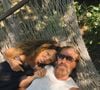 Le couple souhaite témoigner son soutien aux victimes des incendies.

Emmanuelle Rivassoux et son mari Gilles Luka.