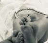 "Le premier peau-à-peau avec Darel est d'une force incroyable", écrit-il.

Sur son Instagram, Kendji présente sa fille Eva Alba peu après sa naissance.

Photo : Kendji Girac / Instagram