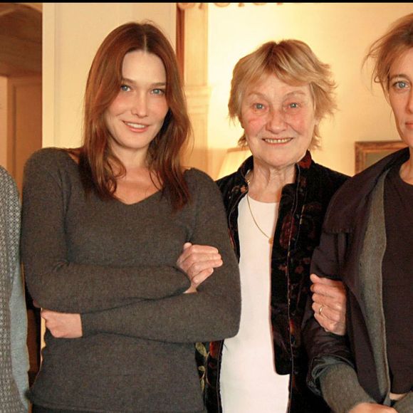 Marisa Bruni-Tedeschi et ses filles, Carla et Valeria, à Venise le 3 novembre 2009.