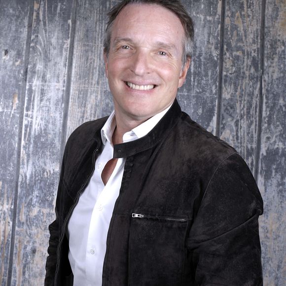 L'animateur a évoqué une anecdote concernant l'émission alors qu'il était sur le plateau des "Enfants de la télé" en février dernier. 

Portrait de Stéphane Rotenberg lors de l'enregistrement de l'émission "Le jet de luxe"  le 15 mai 2025. © Cédric Perrin / Bestimage