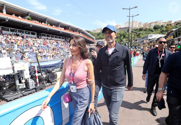 Zinedine et Veronique Zidane - Les célébrités dans les paddocks la veille du Grand Prix de Formule 1 (F1) de Monaco le 24 mai 2025.
© Jean-François Ottonello / Nice Matin / Bestimage