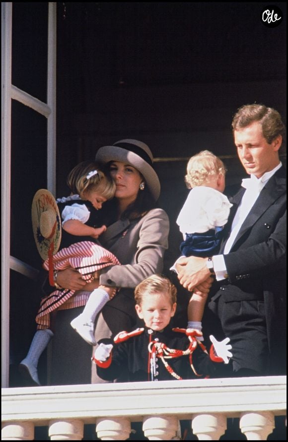 Archives - Charlotte, Andrea et Pierre Casiraghi avec leur père Stefano Casiraghi et leur mère, la princesse Caroline de Monaco à la fête nationale monégasque.
Crédit : AGENCE / BESTIMAGE